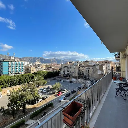 Apartment Lucky House Palermo